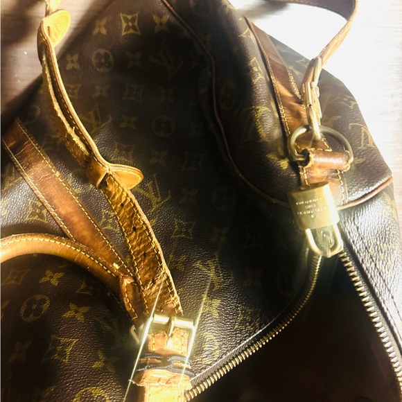 Louis Vuitton Monogram LV Keepall 45 handbag Brown Travel Duffle Bag. A Beauty! - Picture 3 of 15